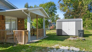 920 N 3rd St, Austin, IN 47102 - photo 4