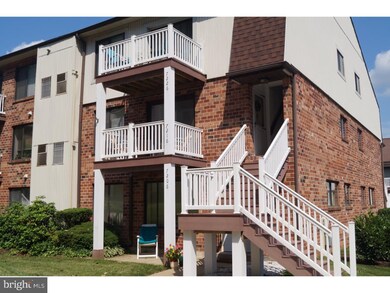 7216 Hilltop Dr unit 102, Brookhaven, PA 19015 - photo 3