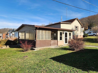 1802 N 21st St, Clarksburg, WV 26301 - photo 4