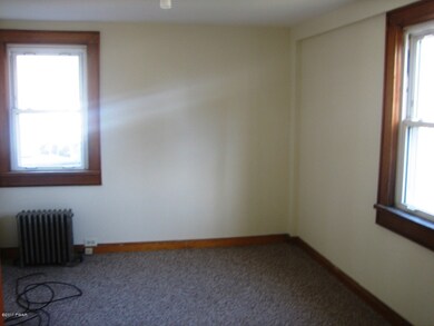 241 Vine St, Honesdale, PA 18431 - photo 4