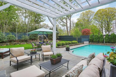 110 Hendrie Ave, Riverside, CT 06878 - photo 2