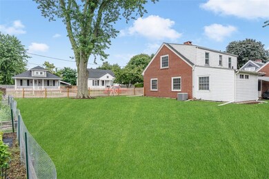 17 Daboll Ct, Warwick, RI 02889 - photo 2