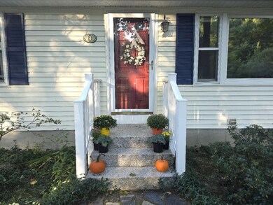 21 Dwight Rd, Nottingham, NH 03290 - photo 2