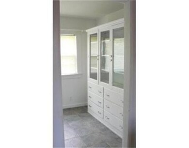 11 Brown St unit 1, Spencer, MA 01562 - photo 4