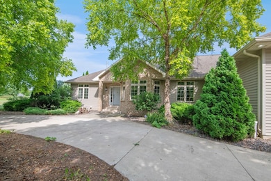 2103 Deer Haven Ct, Greenleaf, WI 54126 - photo 3