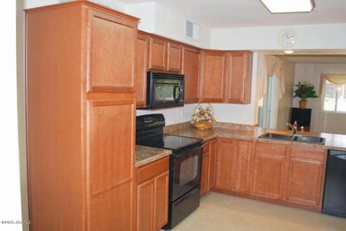 7 - Kitchen