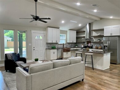 1520 Gribble St, Gainesville, TX 76240 - photo 5