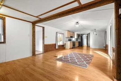 97 Circle Ln, Burnside, KY 42519 - photo 6