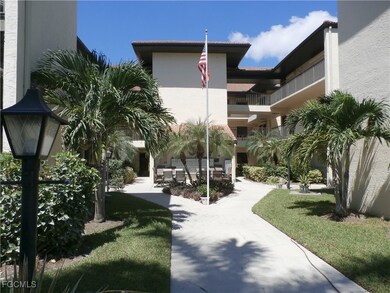 11500 Caravel Cir unit 4022, Fort Myers, FL 33908 - photo 2