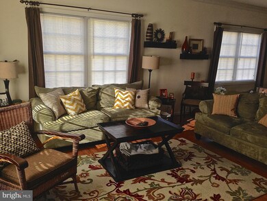 14237 Shelby Cir, Hagerstown, MD 21740 - photo 4