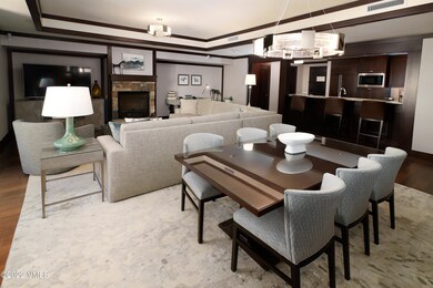 four_seasons_5101_living_4