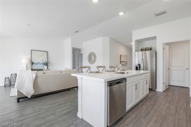 3025 NE 6th Ave, Cape Coral, FL 33909 - photo 7