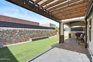 13625 Lancashire Dr, Horizon City, TX 79928 - photo 5