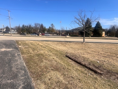 34625 N Il Route 83, Grayslake, IL 60030 - photo 3