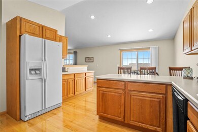 3614 Eagle Rd SW, Cedar Rapids, IA 52404 - photo 7