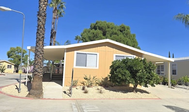 913 S Grand Ave unit 14, San Jacinto, CA 92582 - photo 5