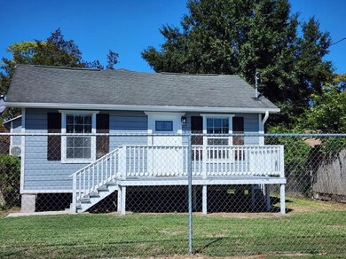 607 E Crosstimbers St, Houston, TX 77022 - photo 2