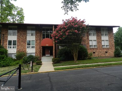 216 Park Terrace Ct SE unit 99, Vienna, VA 22180 - photo 2