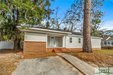 1816 E de Renne Ave, Savannah, GA 31406 - photo 2