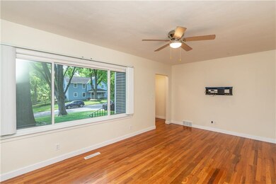 2903 56th St, Des Moines, IA 50310 - photo 4