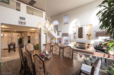 Formal Dining