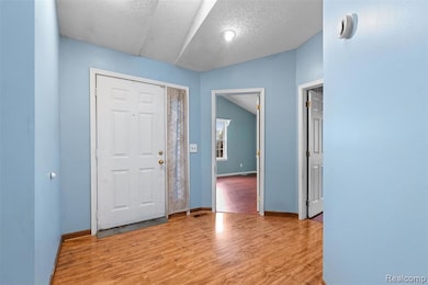 38185 Palmateer Rd, Westland, MI 48186 - photo 6