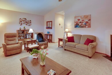 2239 SW Metolius Ct, Redmond, OR 97756 - photo 7