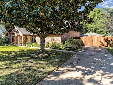 2634 Woodwick Dr, Sugar Land, TX 77479 - photo 4
