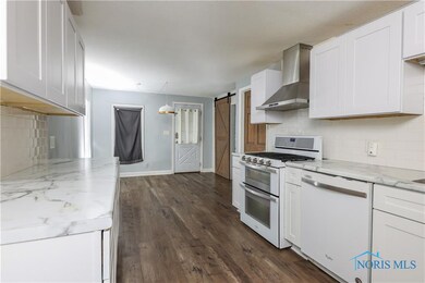 238 Santee Ave, Findlay, OH 45840 - photo 3