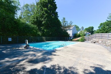 37 Casey Cir unit 37, Waltham, MA 02451 - photo 2