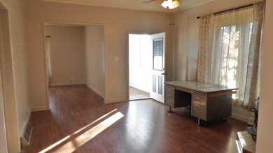 Formal Dining