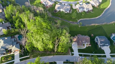 914 Lillian Russell Ct, Crown Point, IN 46307 - photo 4