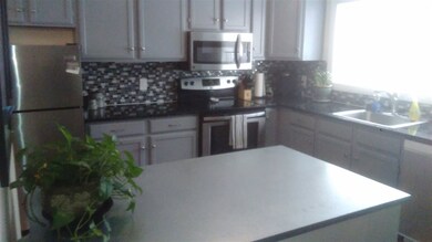 38 Stonehouse Ln, Keene, NH 03431 - photo 2