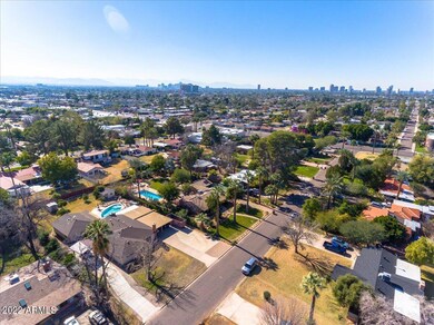 02-2-1Aerial front of home