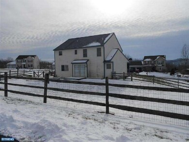 414 E 3rd St, Bernville, PA 19506 - photo 3