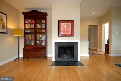 1811 Vernon St NW unit 301, Washington, DC 20009 - photo 3