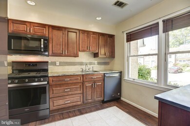 5908 Morningbird Ln, Columbia, MD 21045 - photo 6