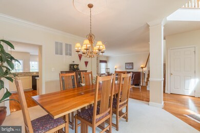 25657 Tremaine Terrace, Chantilly, VA 20152 - photo 5