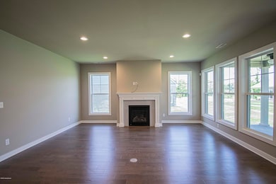 8620 Beaumont Cove Ct, Louisville, KY 40291 - photo 4