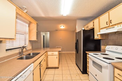 020-photo-kitchen-12055760
