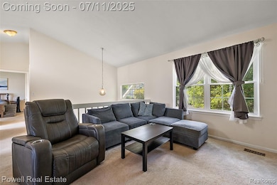 Living Room. (2 of 3)