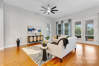 8210 Festival Way, Charlotte, NC 28215 - photo 5