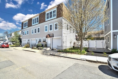 32 / 34 Robey St unit 34, Boston, MA 02119 - photo 5