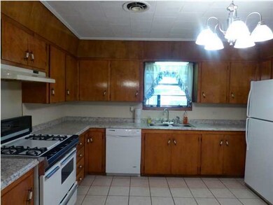 1420 Athabaska St, Eunice, LA 70535 - photo 4