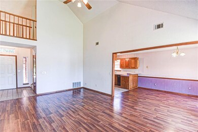 1237 NE 26th St, Moore, OK 73160 - photo 3