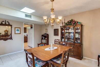 9875 W Willowbrook Ct unit 56, Sun City, AZ 85373 - photo 3