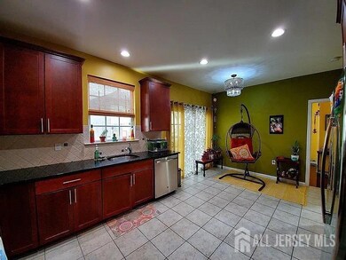 339 Morning Glory Dr, Monroe Township, NJ 08831 - photo 5