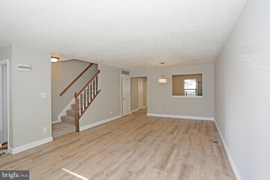 716 Saint Peters Ct, Edgewood, MD 21040 - photo 5