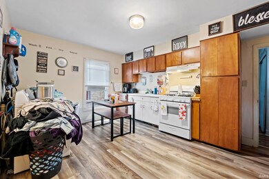 61 65 W Maple St, Wabash, IN 46992 - photo 6