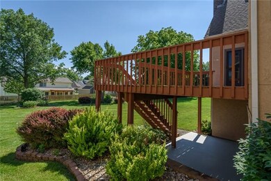 310 SW Marsh Wren St, Lees Summit, MO 64082 - photo 5